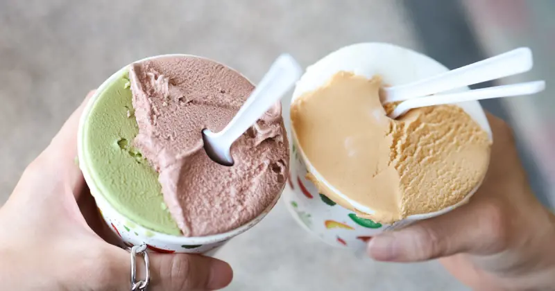 被稱作黑店！宜蘭平價美食推薦 涼心冰店 55元抹茶冰超佛，千則好評、來宜蘭必吃。