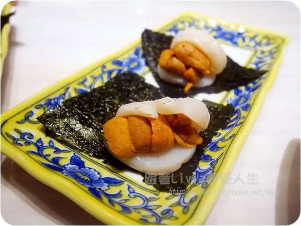 美食。餐廳│ 台北松山區  忠孝復興捷運站 串鳥二店 市民大道居酒屋 聚會聊天好場所 串燒壽司總類多  ❤跟著Livia享受人生❤