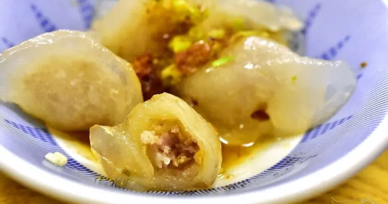苗栗南苗市場必吃水晶餃！大妹餛飩肉圓水晶餃、乾餛飩，銅板價客家美食。