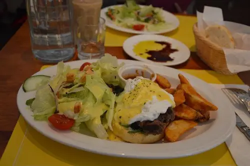 巷弄間的人氣早午餐名店~~紗汀娜好食