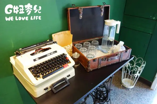 【食記板橋】港式飲料輕食小店♥大佬咖啡冰廳♥香港人帶你來體驗!!