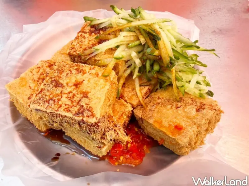 在地人瘋狂的台中臭豆腐！閻記臭豆腐 一週只開3天，60年老字號傳統好滋味。