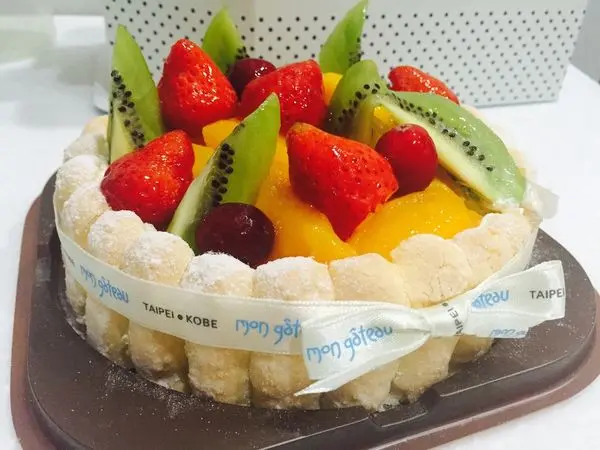 台北車站✿mon gâteau 夢卡朵蛋糕✿ 純生鮮奶油 吃不到油膩 只有濃濃奶香 超驚訝的細緻口感!