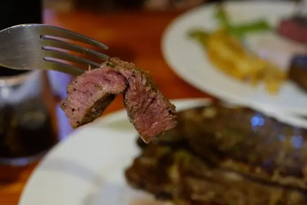 台北行天宮 還我牛美式碳烤牛排 - 紐約客牛排依舊好吃，中山區平價牛排推薦