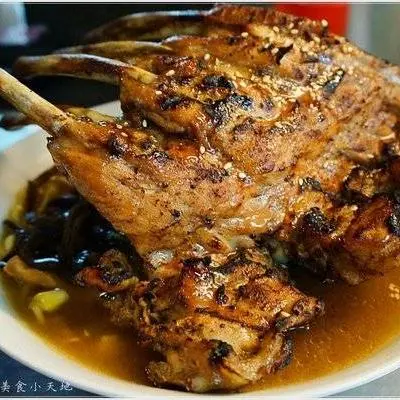 『台中。豐原』不二拉麵聯盟║行動拉麵車只在黑夜10點出沒。。。大份量的鬼爪拉麵徹底滿足愛吃肉の你