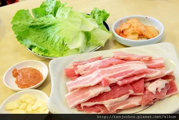 花花，甲飽沒【台北食記】台大公館 小飯館兒 超平價便宜韓國料理推薦