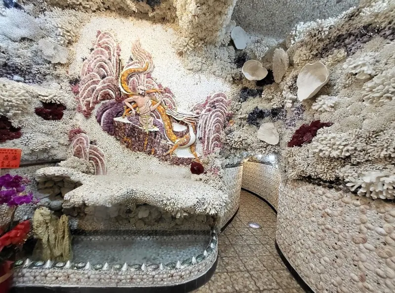 【石門珊瑚貝殼廟】十八羅漢洞