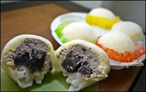 超犯規的基隆連珍芋泥雪露和水晶大福，一個人吃完一盒都不奇怪><