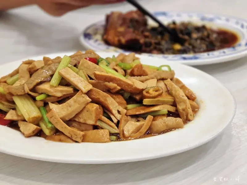 【旅食.台北】家常眷村菜，大安區仁愛路經濟實惠眷村小館，一人