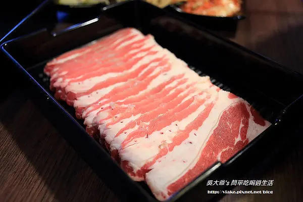 『食記』台北市．內湖．文德捷運站．內湖高中．神牛本格派炭火日式燒肉