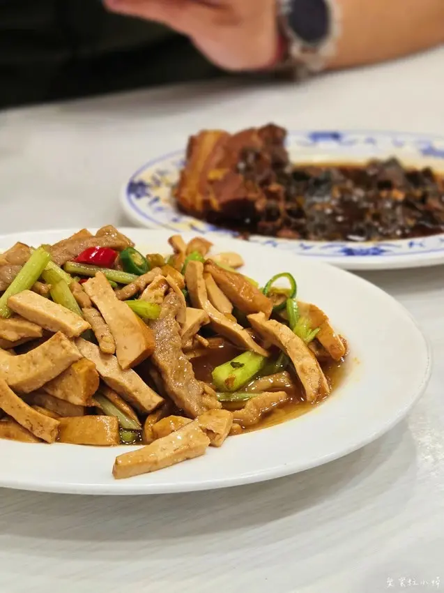 【旅食.台北】家常眷村菜，大安區仁愛路經濟實惠眷村小館，一人