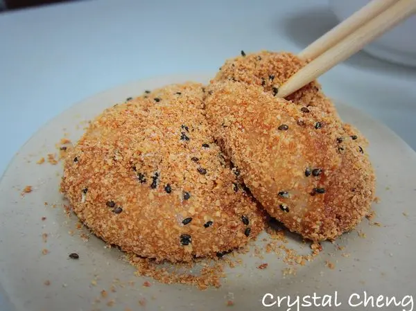 【台北美食推薦】祥記純糖麻糬 香濃花生不黏牙白胖胖燒麻糬 不管冷熱都好吃呀！(小吃 甜點 大橋頭站)