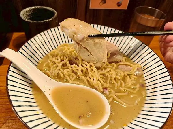 LINE_ALBUM_胡椒雞胸是蒜味拉麵_251002_77.jpg