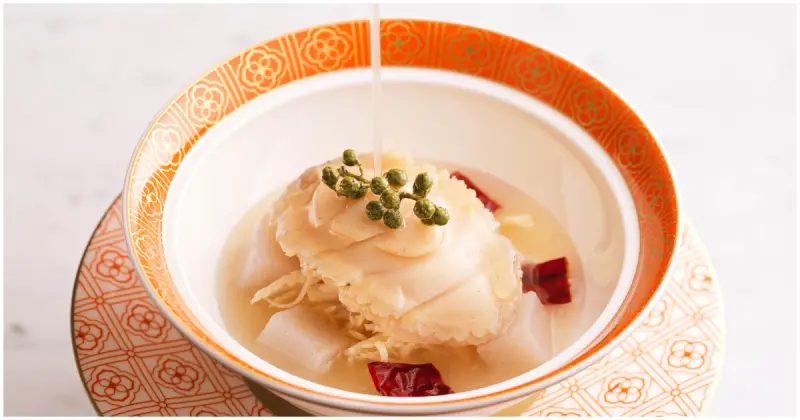 走進高空裡的四川官府宴！川雅24味型現代官府川菜新菜單，46樓上吃到正統川菜。