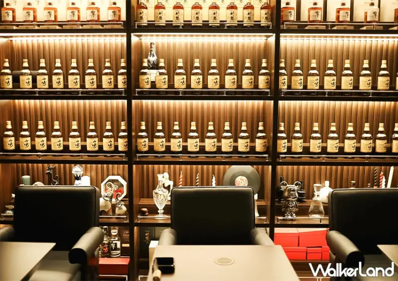 福岡酒吧推薦 BAR LINXAS 整面威士忌酒牆超好拍！招牌水果調酒必喝，營業到凌晨1點。