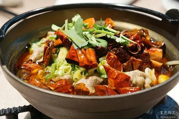 北投大地酒店▋泡溫泉也有美食，奇岩一號中餐廳(川湘菜)+精緻早餐