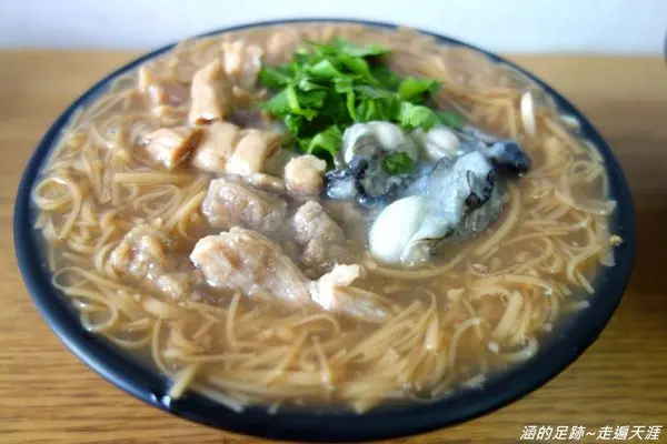 [食記] 台北西湖捷運站 - 麵線陳 專業麵線 ~ 內湖料多味美超好吃麵線，大推薦!