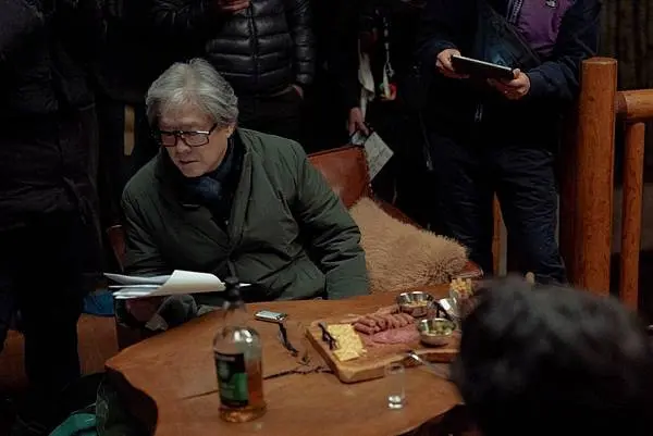 「電影首映」#殺人啟弒 李炳憲和孫藝珍首次當夫妻，當職場競爭