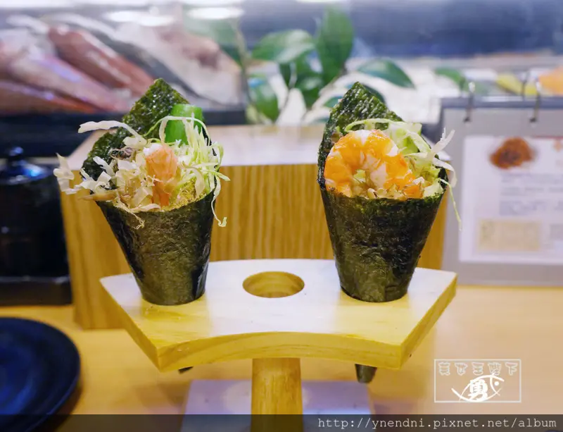 食記◎--【小巨蛋】伊薩姆日本料理の生魚片饗宴‧食我美食