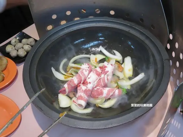 [桃園八德]三好美平價火鍋~想吃多少拿多少,食材新鮮物美價廉/桃園美食/石頭火鍋/方便停車