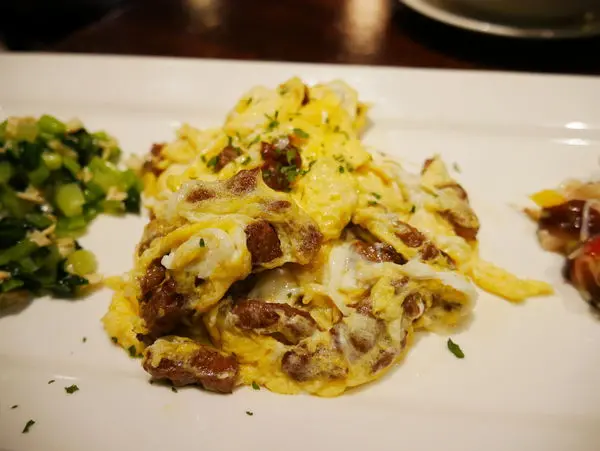 【Andy Ellen i café 安迪艾倫咖啡小館 】淡江大學周邊美食，咖啡館竟然有賣超美味的熱炒!!!