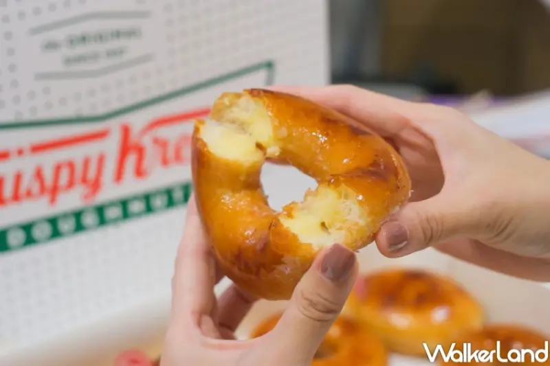 烤布蕾甜甜圈快閃16天！Krispy Kreme烤布蕾甜甜圈，加碼烤布蕾夾心貝開吃。