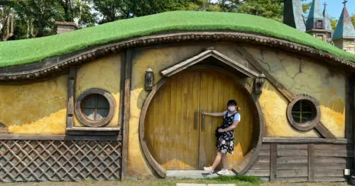 彰化員林最美打卡景點！琉璃仙境必拍粉紅教堂、精靈哈比屋，門票資訊攻略。