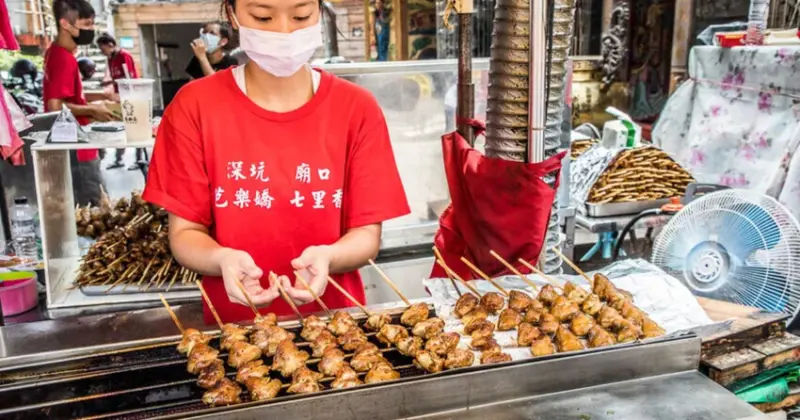 深坑老街！芭樂嬌七里香，極品烤雞屁股，大排長龍的必吃美味，錯過可惜