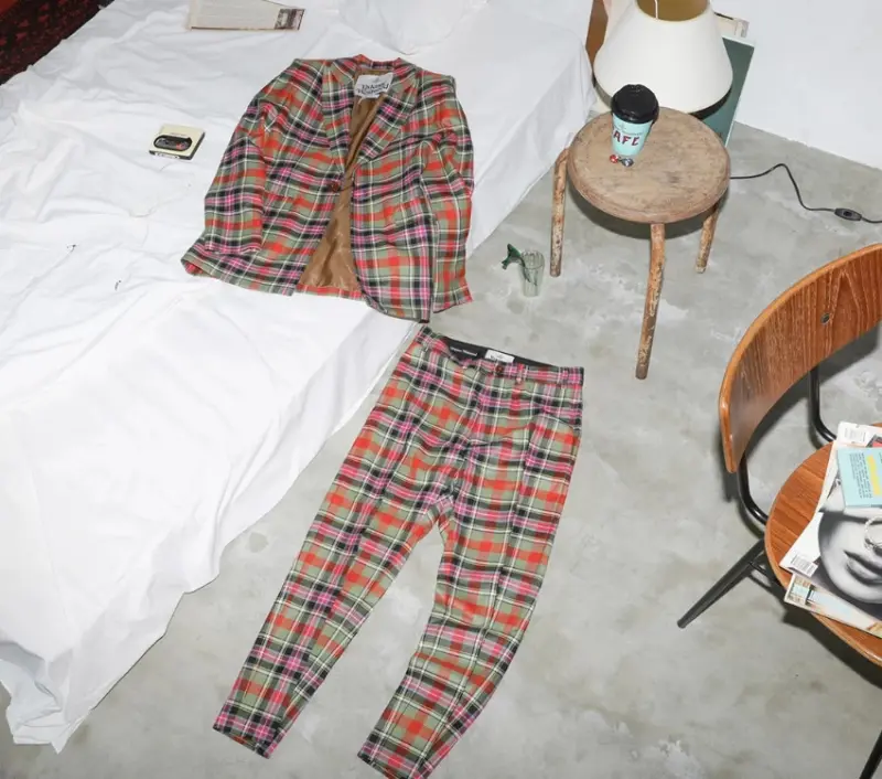 英倫龐克老牌Vivienne Westwood也開咖啡廳，東京青山兩層樓旗艦店新開幕，限定司康餅和周邊商品不容錯過。