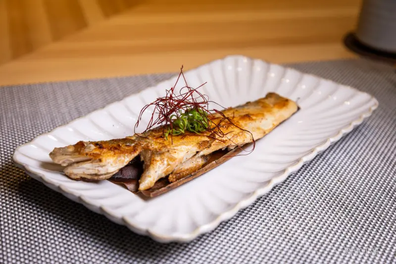 桃園大園青埔美食推薦-海童鐵板料亭，嚴選的食材遇上身懷絕技的主廚，一道道美味的鐵板料理讓人心滿意足。 @圍事小哥的幸福相框