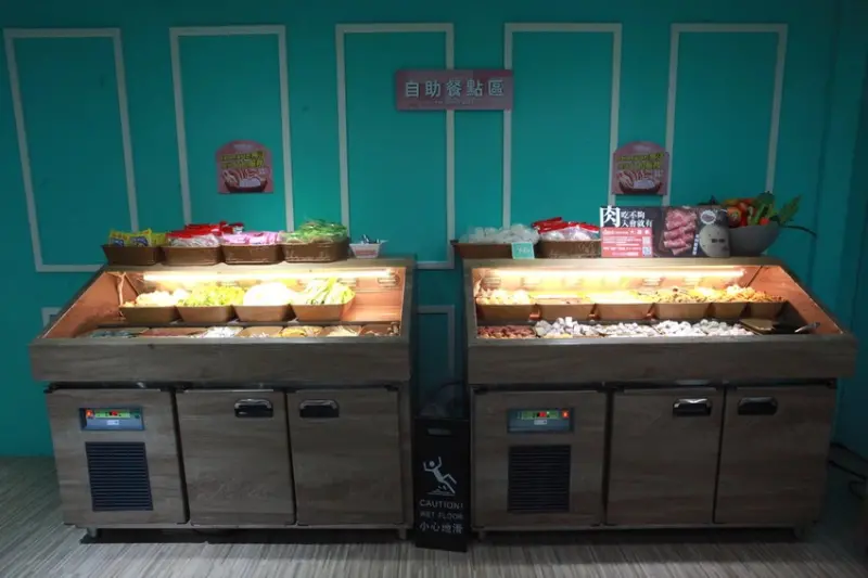 肉多多火鍋－台南新光中山店