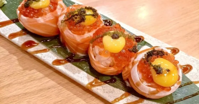 忠孝新生美食！今日魚市浮誇鮭魚卵壽司必吃，海鮮味噌湯喝到飽CP值超高。