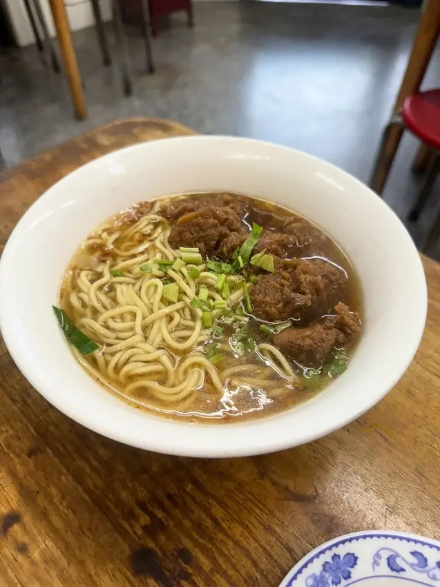 台中市清水區在地人推薦隱藏版排骨酥麵，還有炒飯也超熱門！