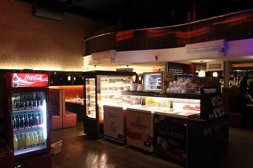 台北內湖路‧濃醇小蒙牛麻辣養身鍋