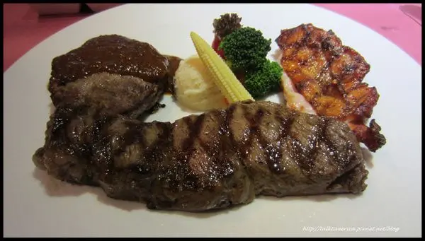 『呷』「捷運南京復興站」☆ 沃克牛排 ☆ 佳節交換禮物與享受美味的好去處