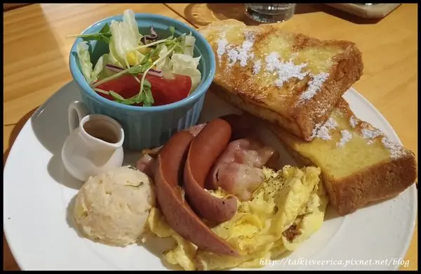 『呷』「新北市永和區」☆ 遇見司栗 ☆ 工業簡單風格早午餐