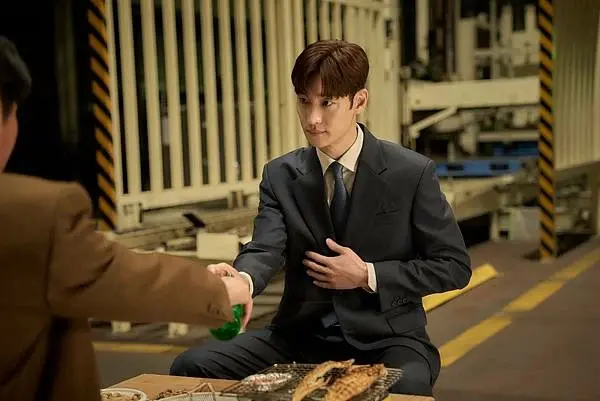 「電影首映」本週二部強檔，#捍衛天使 基努李維變身「凡人天使