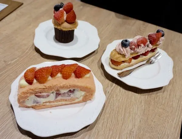 《桃園美食》各式各樣草莓甜點，少女心爆發♥♥♥ 好咖 Howcup CURRY CAFE