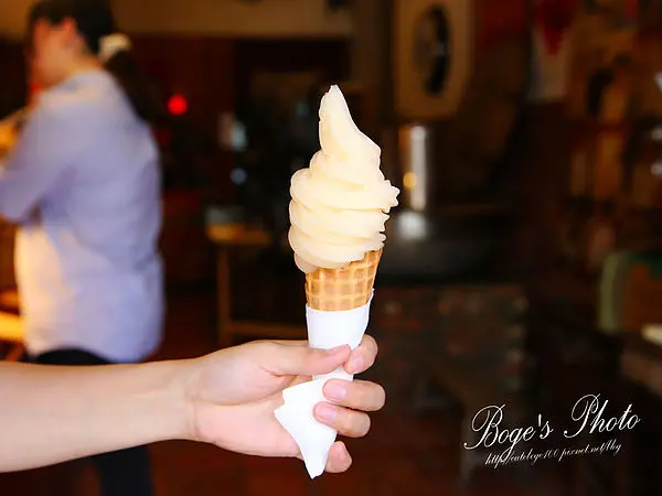 【台南。美食】全世界第一隻冬瓜冰淇淋。兩角銀古早味冬瓜茶