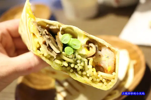 MANGiO滿吉歐．好吃的義式烤餅&帕尼尼．健康蔬食無油炸料裡．南京三民義式餐廳