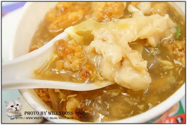 中西合璧速食南霸天－丹丹漢堡西子灣店(高雄鼓山區)