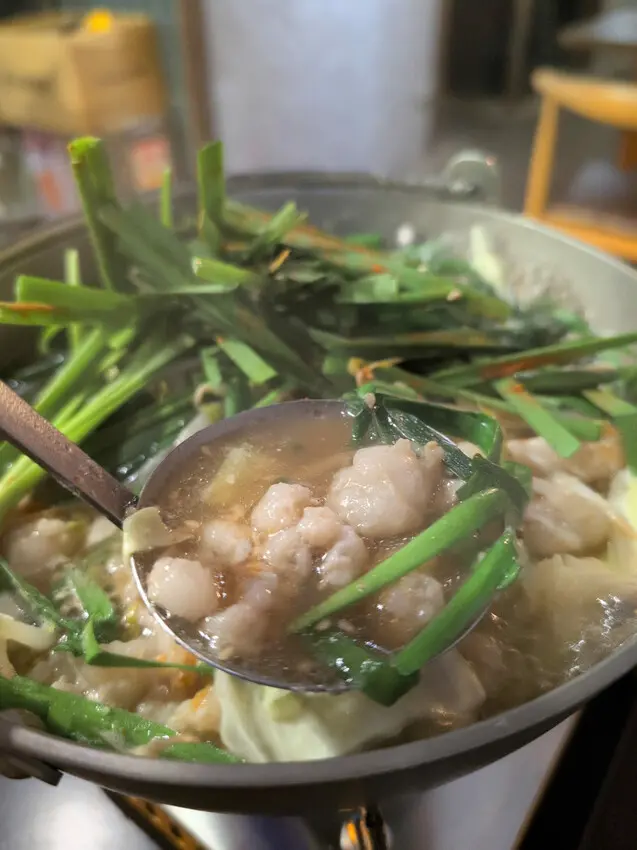 據說是連日本人都說道地的牛腸鍋-居酒屋幸ちゃん