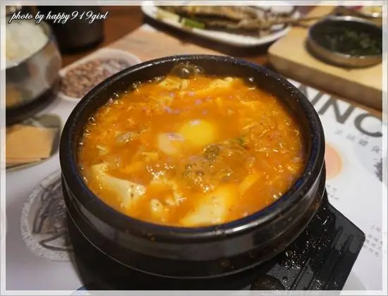 [台北站前]口味多樣豆腐鍋。小菜無限量供應★飯饌韓式料理