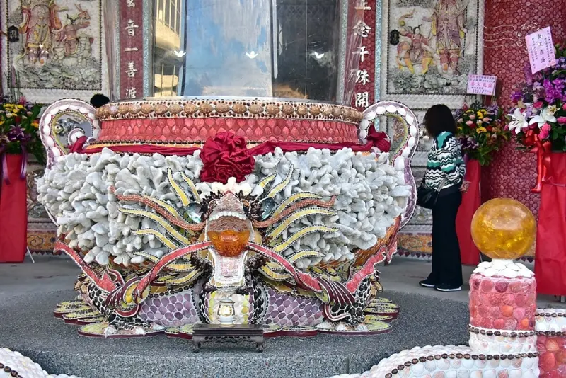 【石門珊瑚貝殼廟】