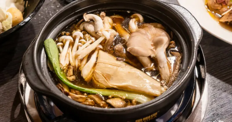 台中新社花海美食！米其林必比登餐廳「菇神」，人氣鍋物 香菇料理必吃。