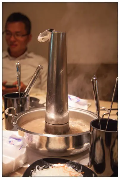 【食記】 台北 內湖新勵進酸菜白肉鍋_老味道新地方