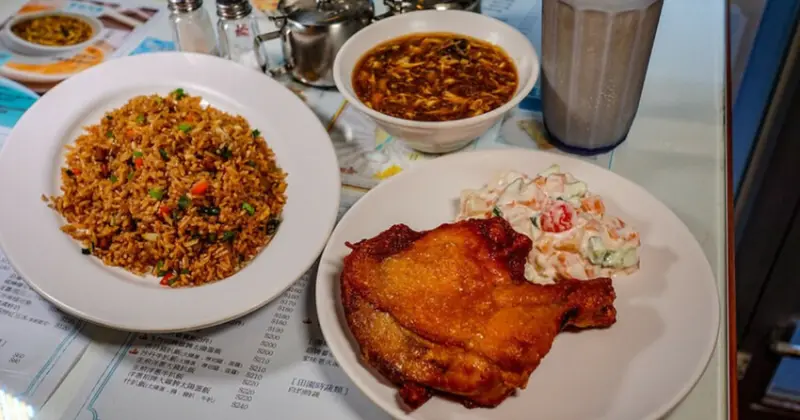 南京三民站港式茶餐廳！萬芳冰室正宗港式茶餐廳，必點生炸雞髀與忌廉溝鮮奶。