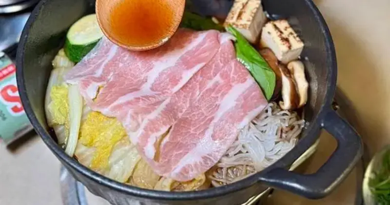 壽喜燒吃到飽！捷運善導寺站必吃鍋物「桃山」牛小排、松阪豬吃到飽超划算。