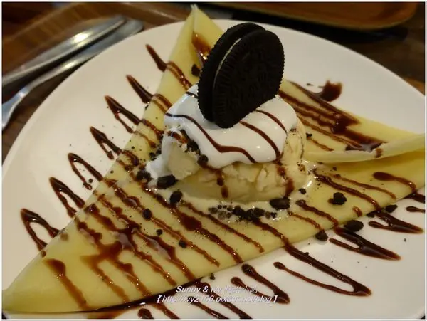 【中和食記】Yellowhite 黃白小屋德國小吃。特色甜點真好吃