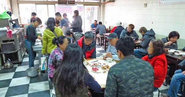 【台北萬華美食】周記肉粥店-特殊口味的紅糟肉